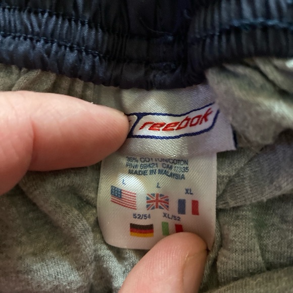 Reebok Men's Navy and Red tracksuit size large - Picture 3 of 6